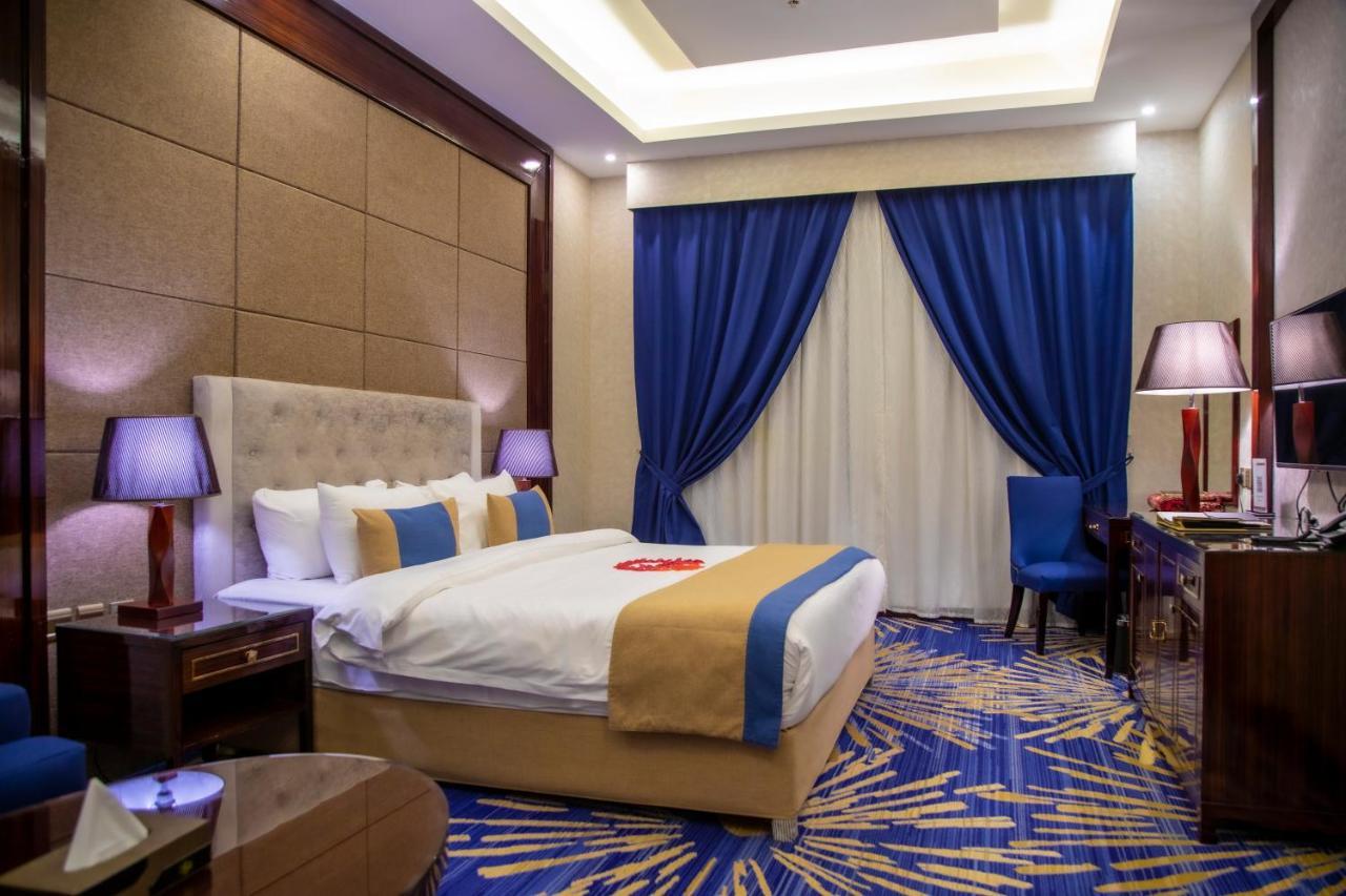فندق هوليداي الخليج الرياض - Holiday Al Khaleej Hotel Dış mekan fotoğraf