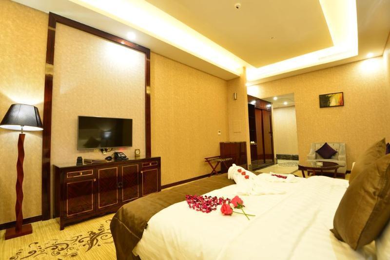 فندق هوليداي الخليج الرياض - Holiday Al Khaleej Hotel Dış mekan fotoğraf